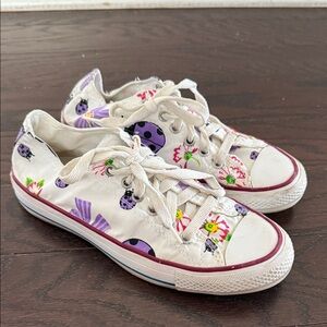 CONVERSE Floral and Ladybug Print Sneakers Size 7
